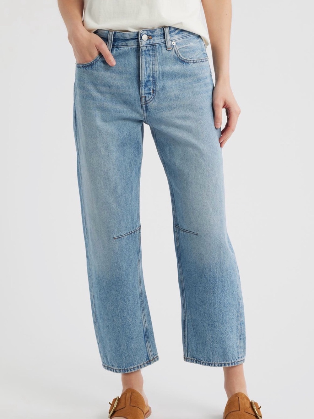 Madewell The Darted Barrel Leg Jean - Varian Wash - 26
